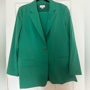 Beautiful green pantsuit size 12
